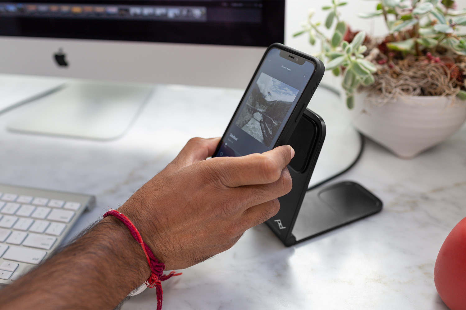 Peak Design Wireless Charging Stand