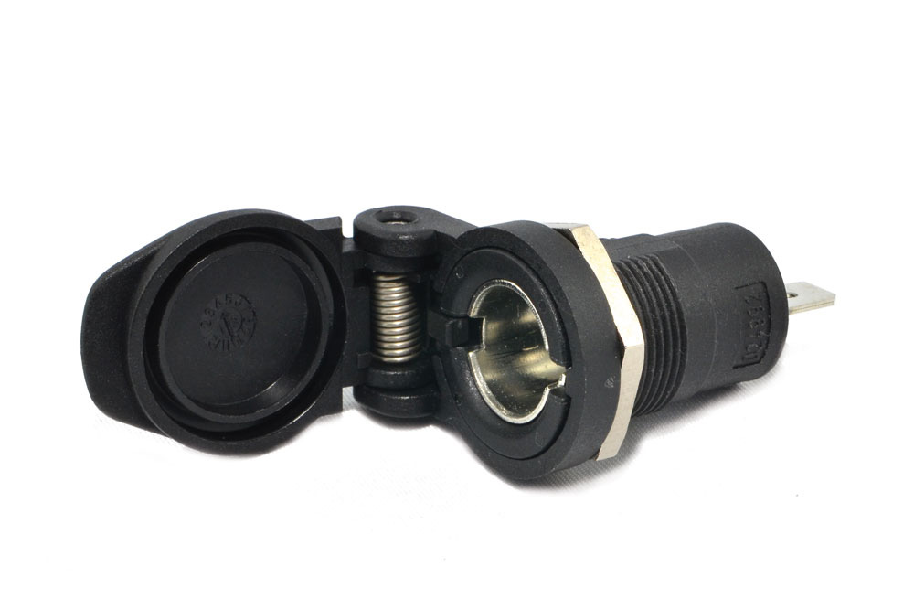 Toma de corriente DIN BAAS SD22