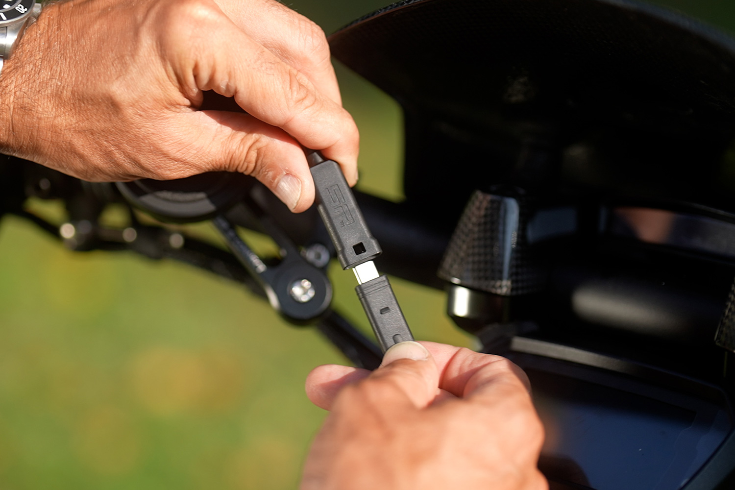 Cavo di alimentazione SP Connect per l’adattatore per ricarica indutti