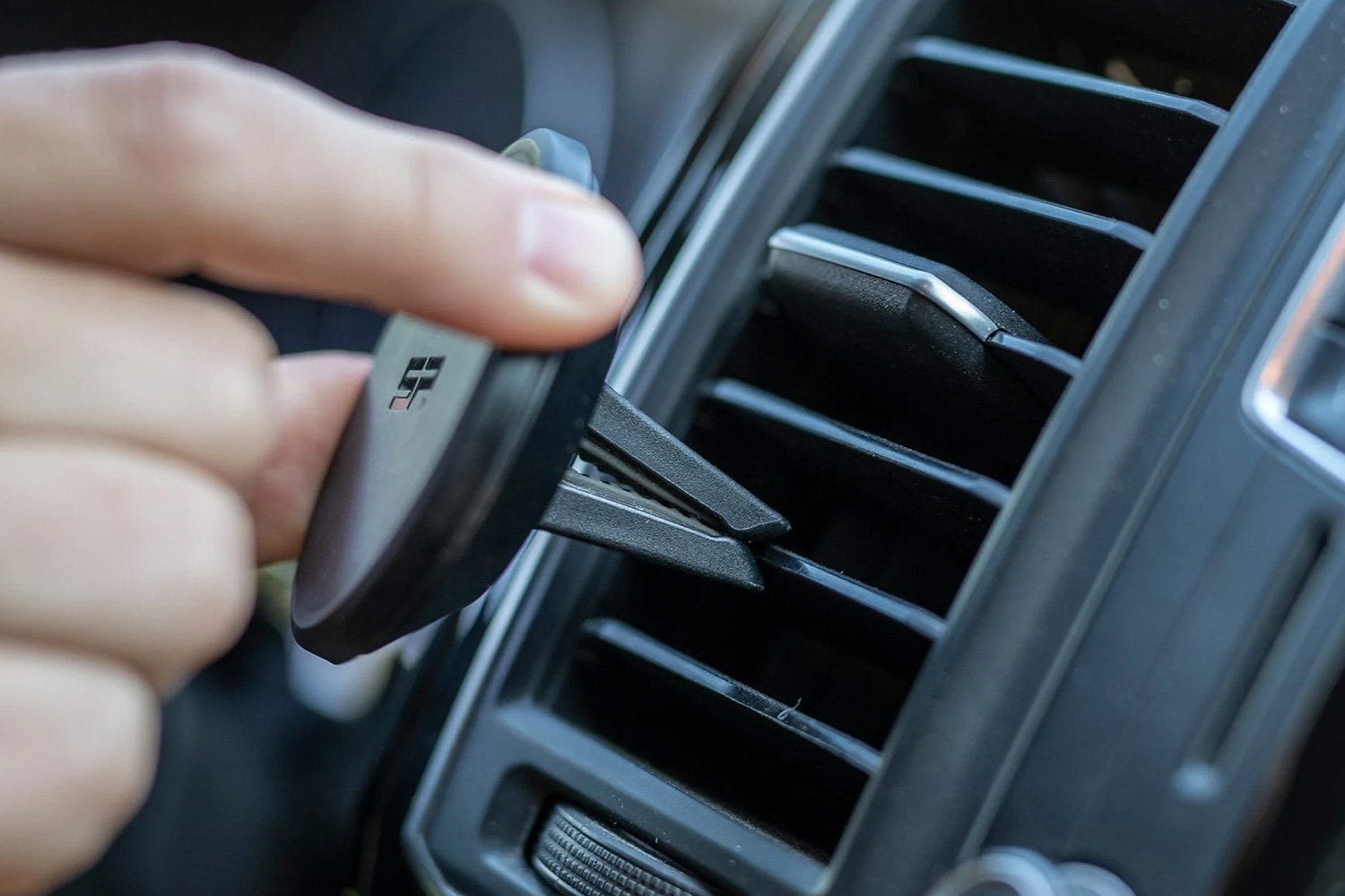 SP-Connect Smartphone Halterung Lüftungsgitter Auto SPC+