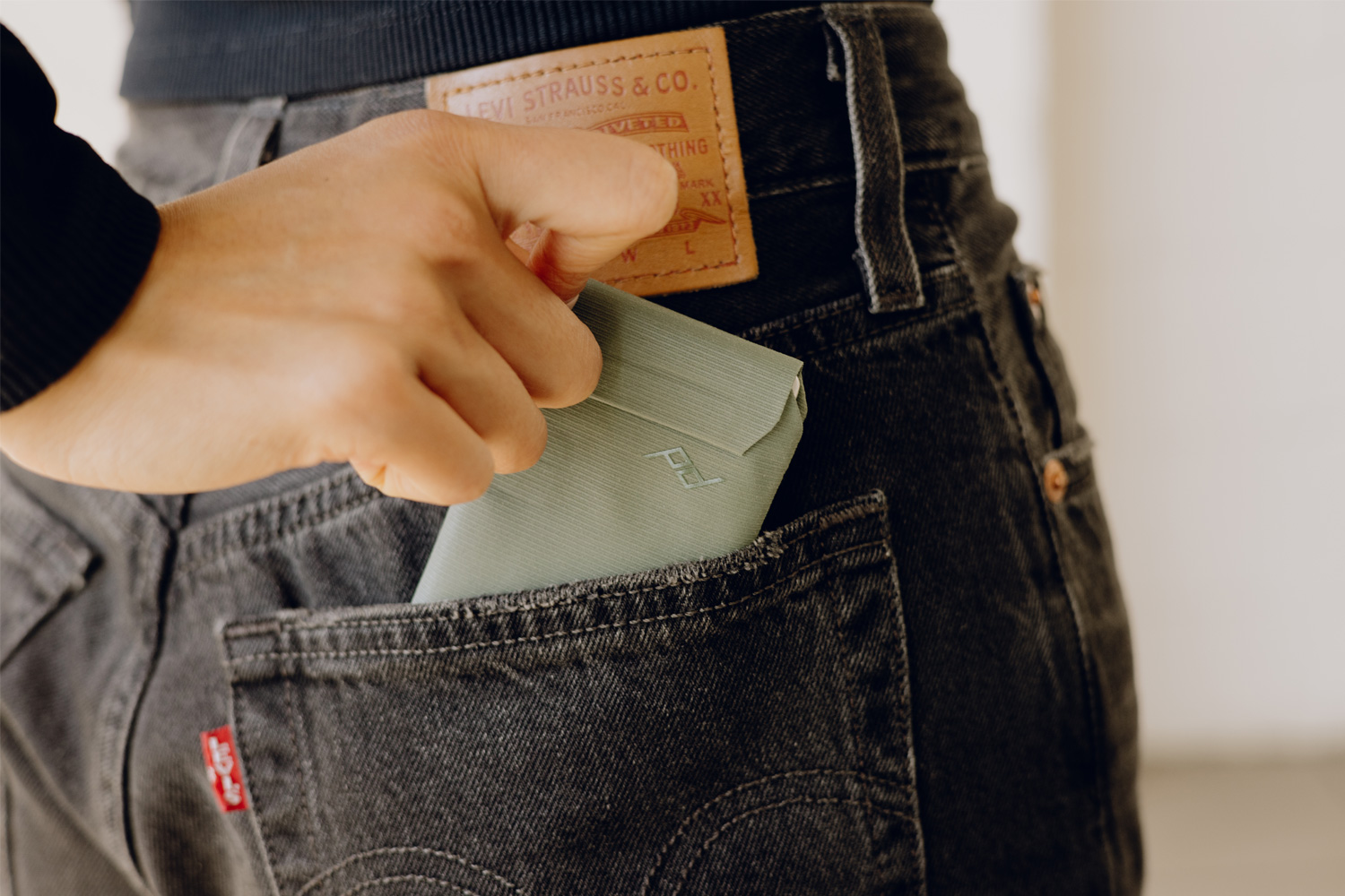 Peak Design Mobile Wallet Slim