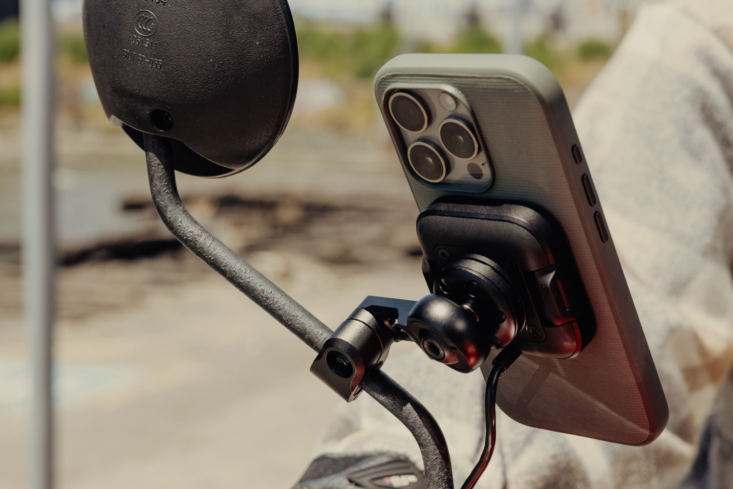 Peak Design Motorrad-Halterung für Spiegel-Montage