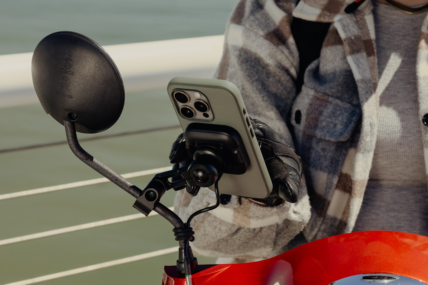 Peak Design Motorrad-Halterung für Spiegel-Montage