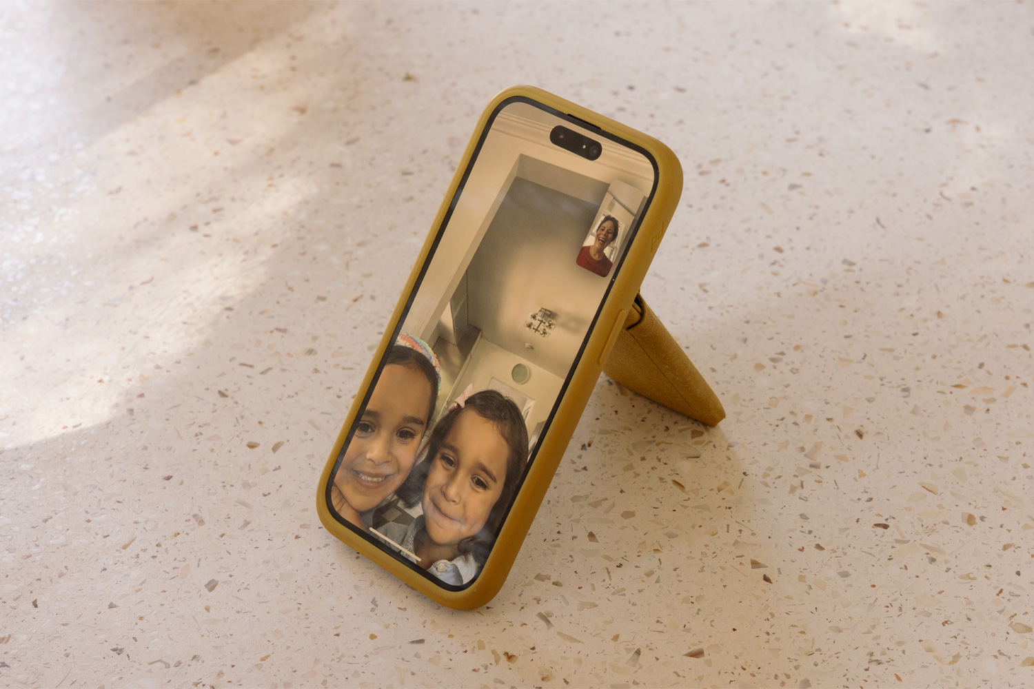 Peak Design Mobile Wallet Stand